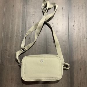 Lululemon camera bag